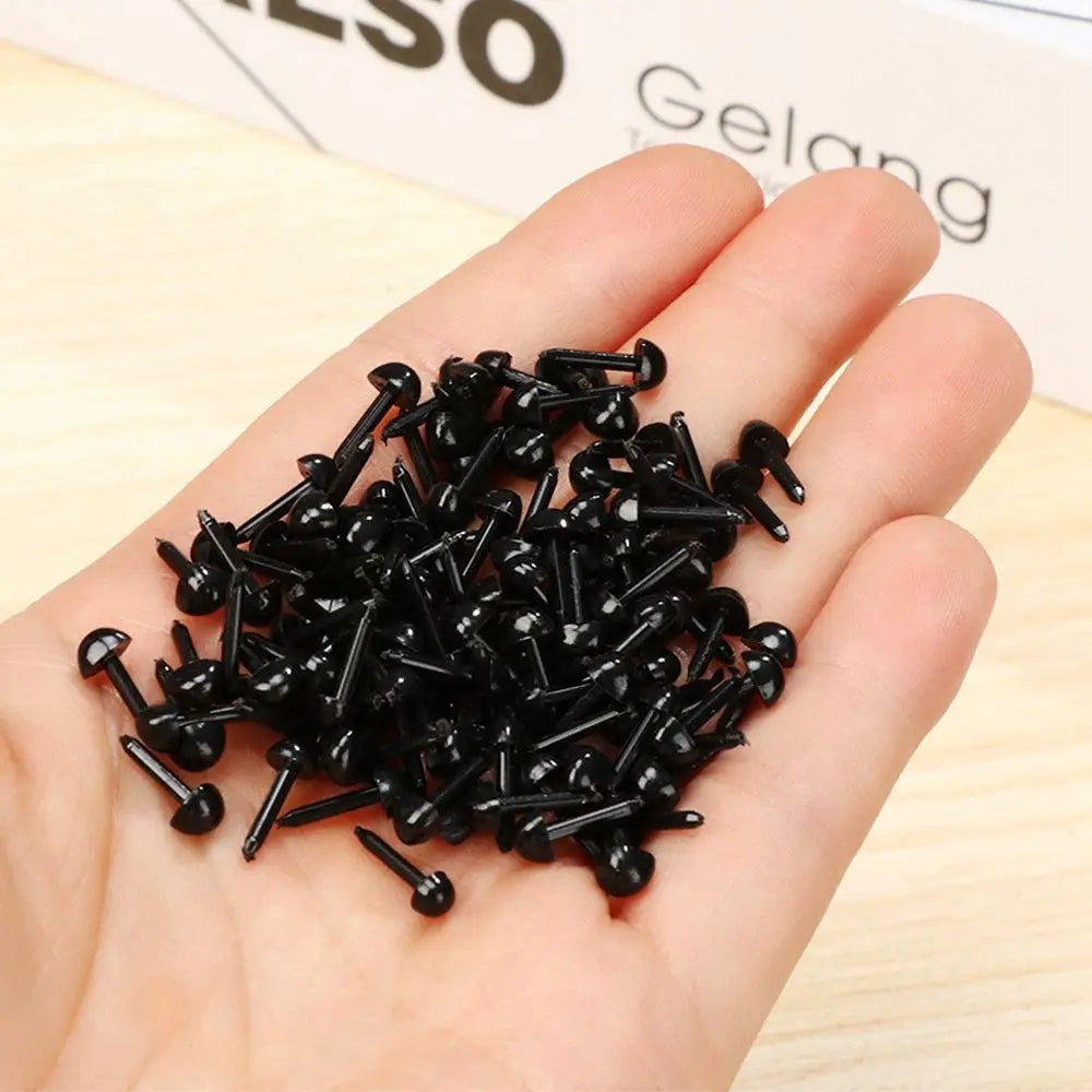 100pcs/bag 4.5X5.5MM Plastic Mini Black Safety Triangle Nose for Doll for Teddy Dog Stuffed DIY Doll Animals Plush Doll