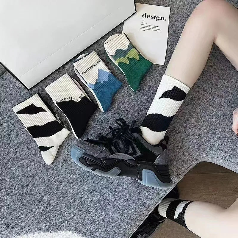 4 Pairs Of Men's Vintage Striped Crew Socks, Thermal Breathable Comfy Socks For Men's Wearing, Autumn & Winter
