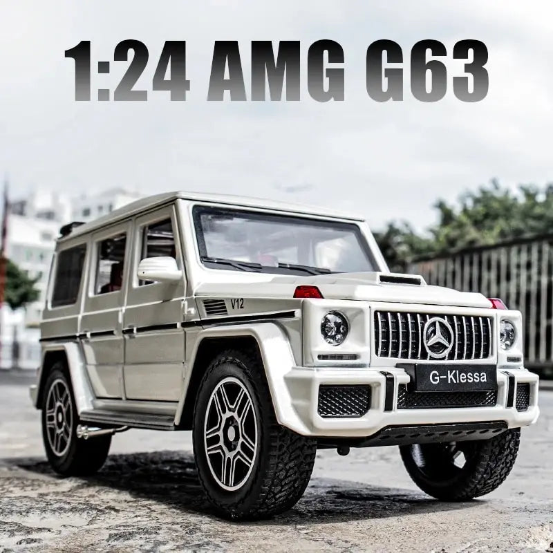 1:24 AMG G63 Model Car, Zinc Alloy Pull Back Toy Car with Sound and Light for Kids Boy Girl Gift