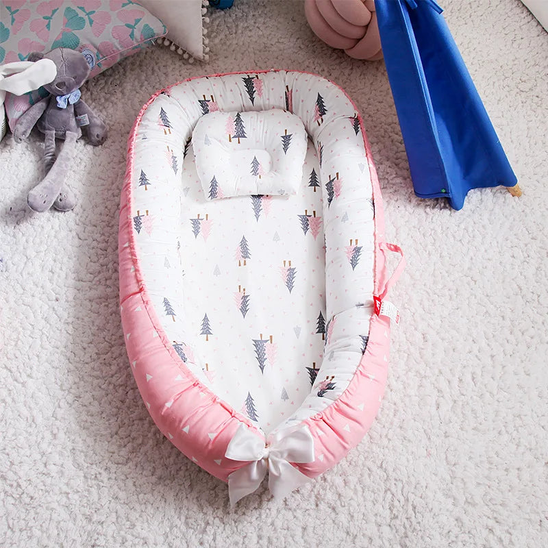 Dreamy Blush Pink Portable Baby Crib Foldable Bassinet with Breathable Mesh JPMA Certified Travel Bed for Girls Nursery