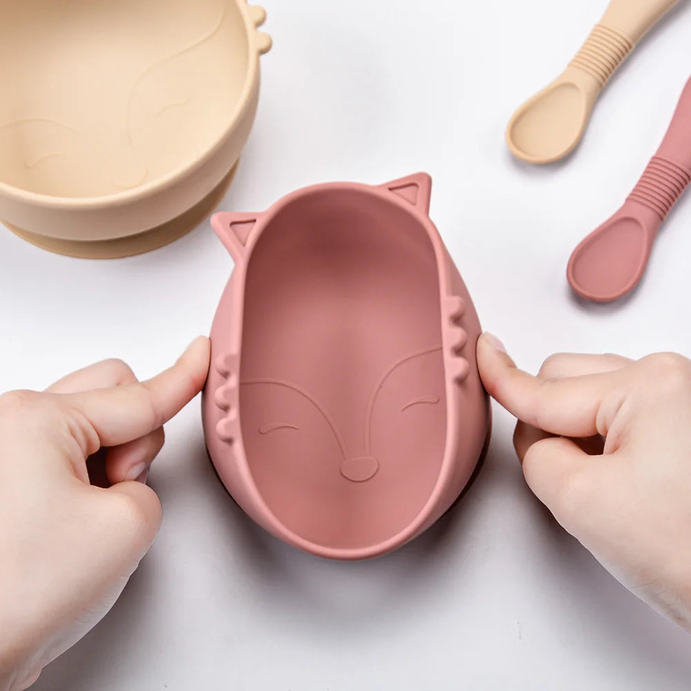 BPA Free 2Pcs/1Set Silicone Baby Feeding Bowl Silicone Dishes for Baby Tableware Waterproof Spoon Non-Slip Crockery Bowl