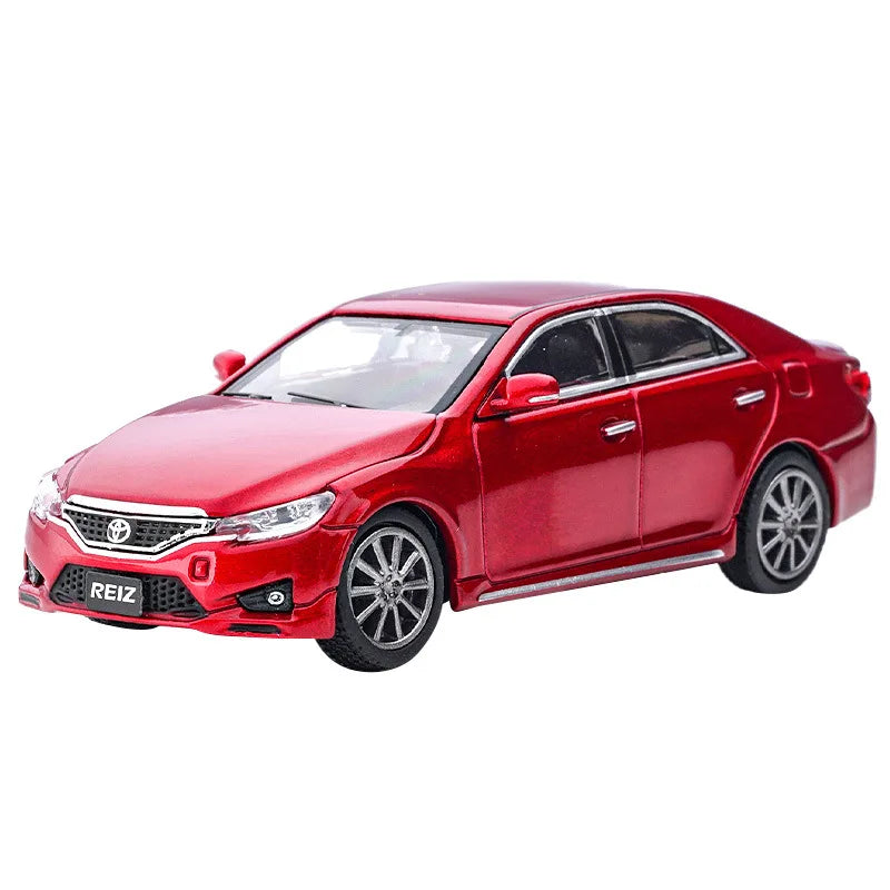 1:64 Toyota Mark X Reiz Alloy Miniature Car Model Diecast Metal Static Collction Model Car Collection Children Toy Car Vehicles
