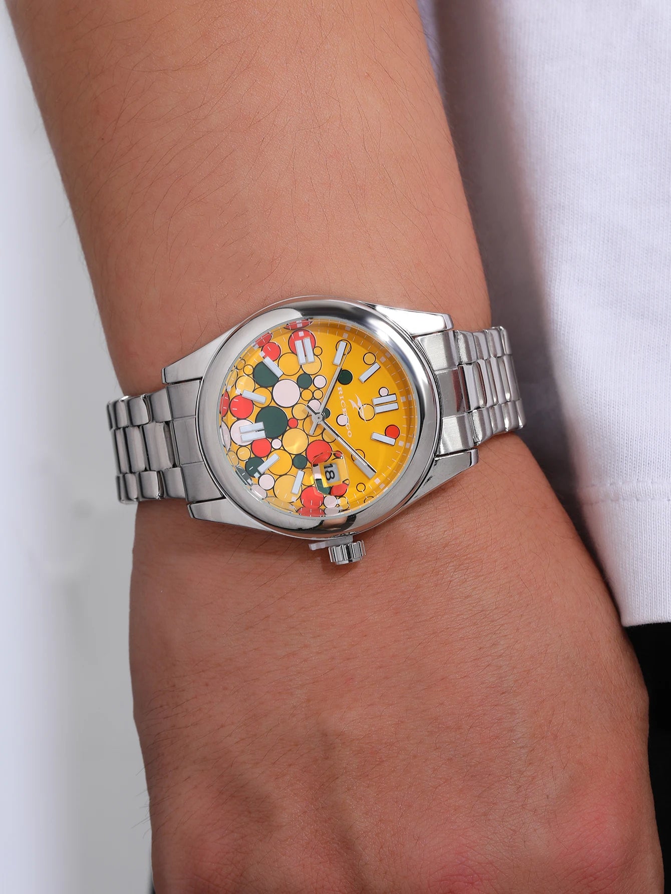 Classic Men's Quartz Watch Luxury Fashion Calendar Date Clock Round Glass Mirror Stainless Steel Business Wristwatch for Gifts ﻿