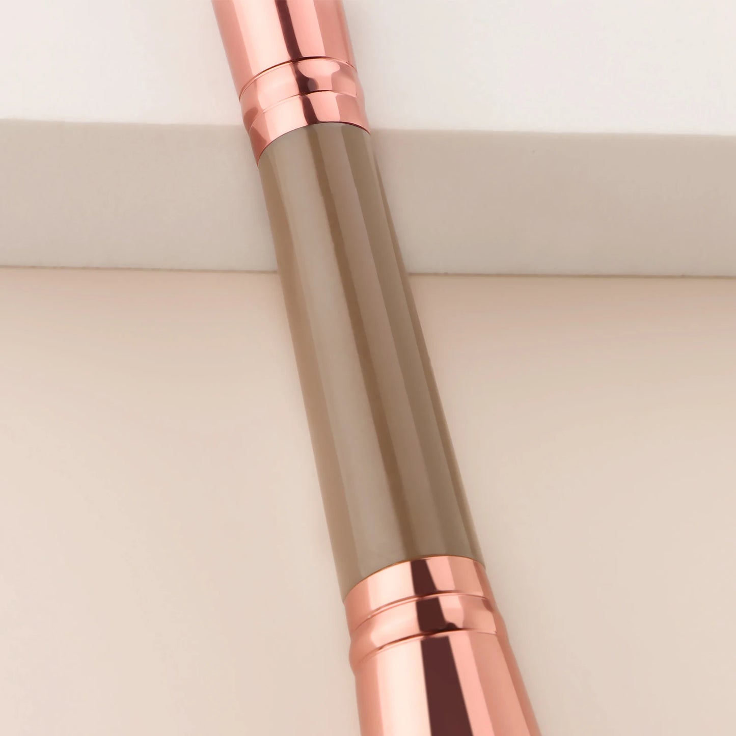 Dual Purpose Makeup Brush,1pcs Neutral Double headed Multifunctional Cosmetic Brush For Making Up Supply