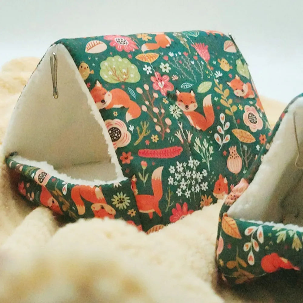 Cute Cartoon Winter Rabbit Squirrel Mini Cage Guinea Pig Nest Small Animal Mice Rat Pet Sleeping Bed Hamster House Warm Soft Mat