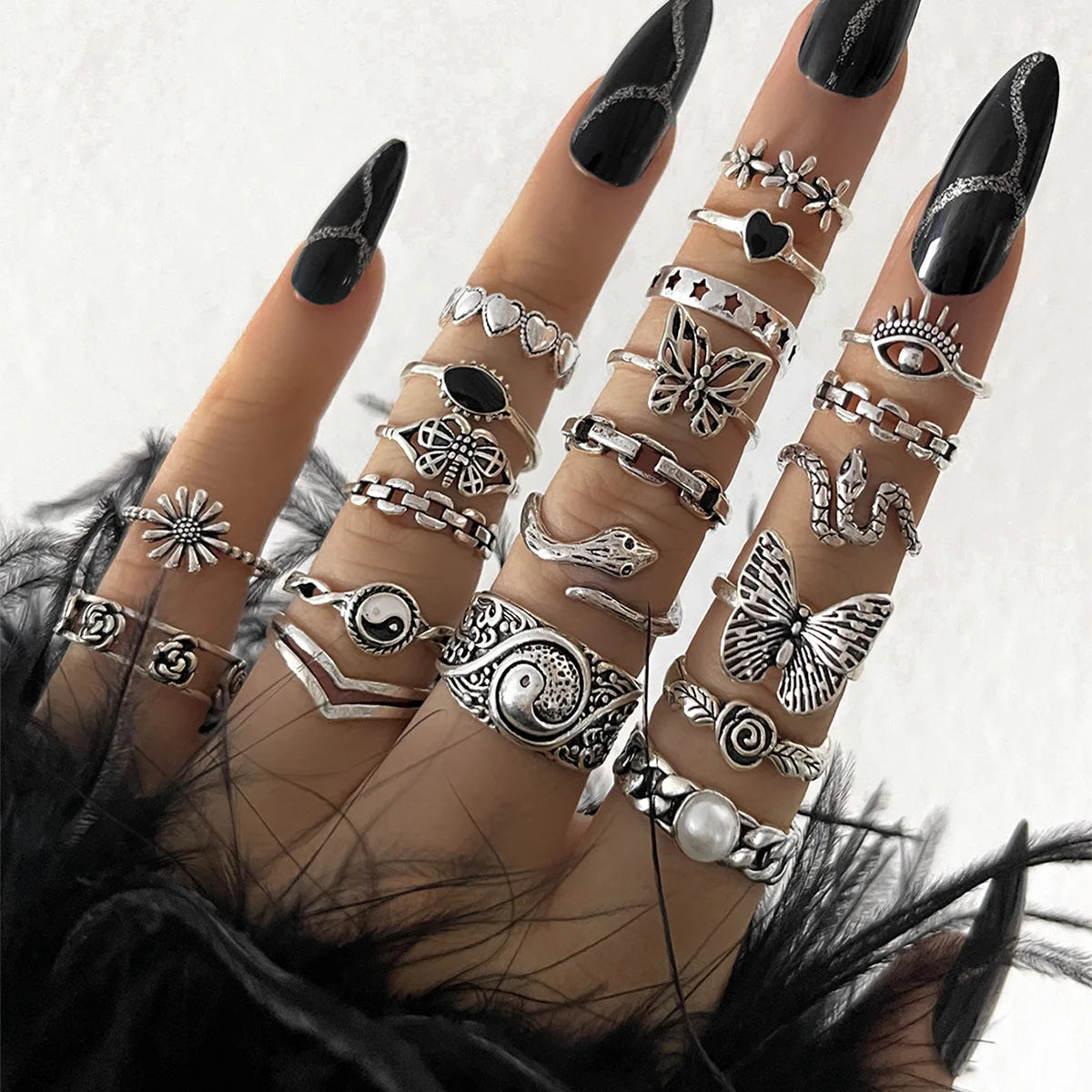 21pcs/set Punk Gothic Butterfly Snake Heart Rings Set for Women Men Vintage Simple Metal Geometric Finger Rings Party Jewelry