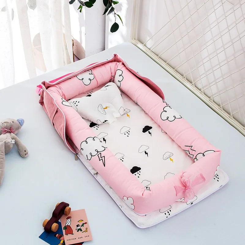 2025 New Portable Baby Shoulder-Strap Bassinet with Detachable Mattress for Travel & Bedside Sleeping