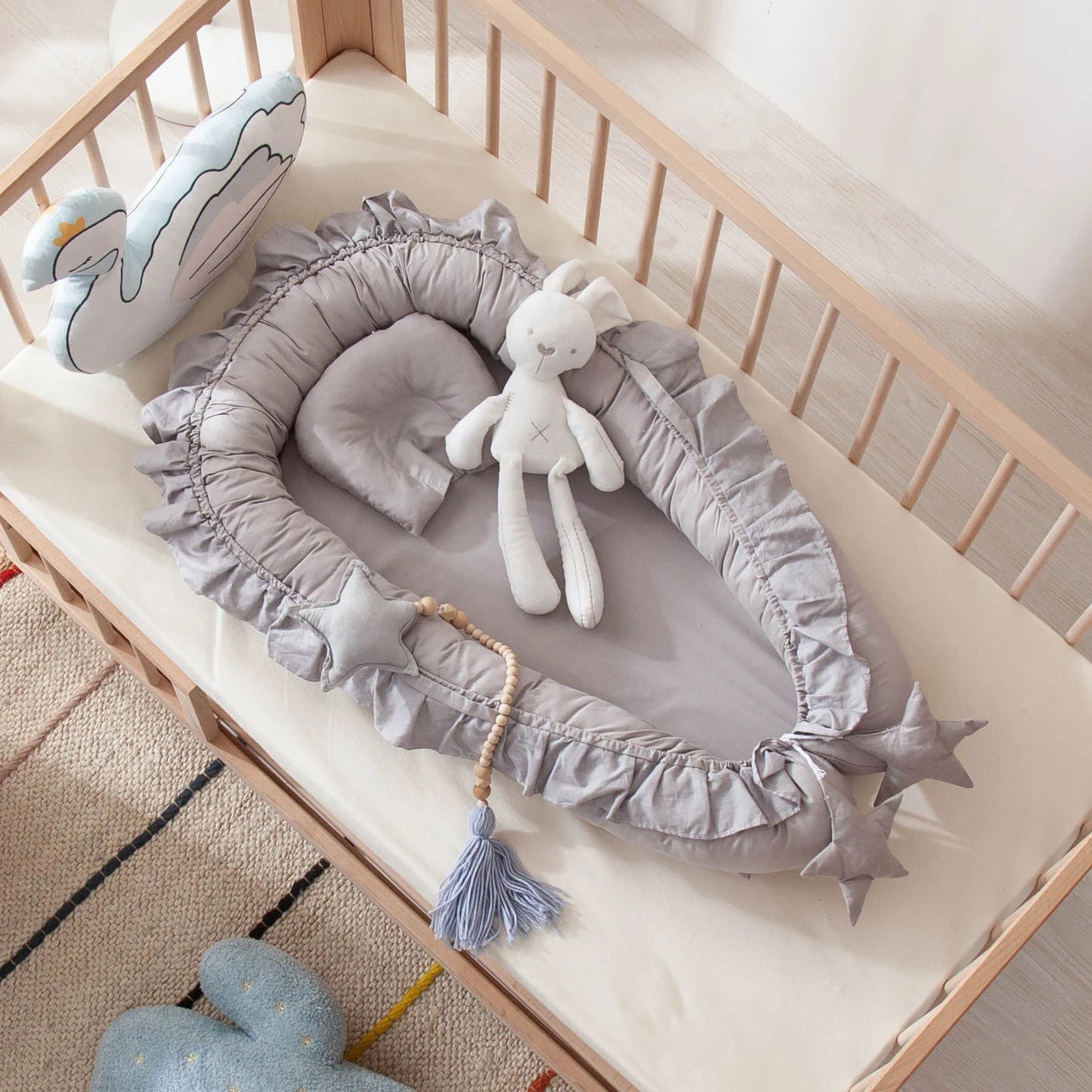 Newborn Bed for Breastfeeding Sleep Baby Cribs Portable Baby Nest 0-18 Months Detachable Anti-Rollover Bassinet with Cooling Mat