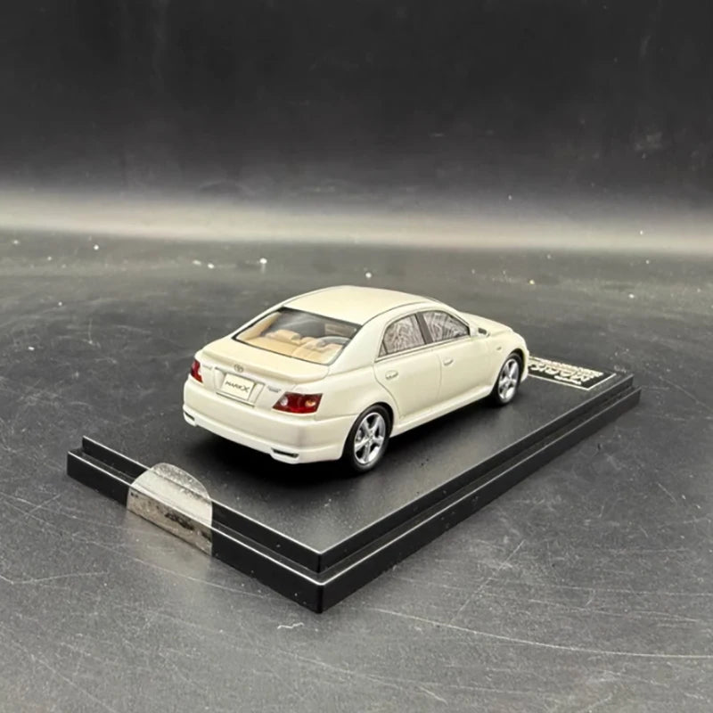 Hi-Story 1/43 Scale Reiz Mark X Resin Car Model Adult Classic Collection Souvenir Display Gift