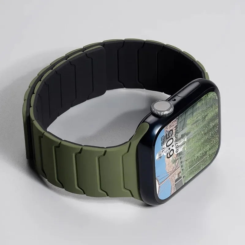 Magnetic Silicone Strap for Apple Watch Band Ultra 2 49mm 46mm 45mm Bracelet for Iwatch Series 10 9 8 7 6 SE 5 38 44mm 42mm 40mm