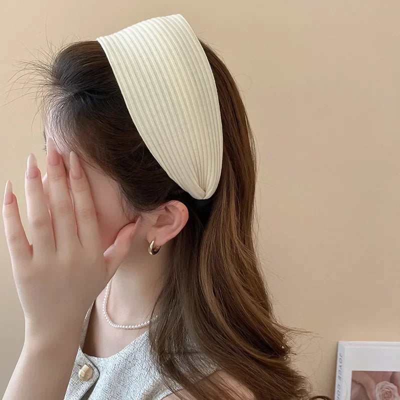 Kintting Solid Color Wide Edge Striped Nonslip Arc Acrylic Headbands for Women French Temperament Atmosphere Hair Accessories
