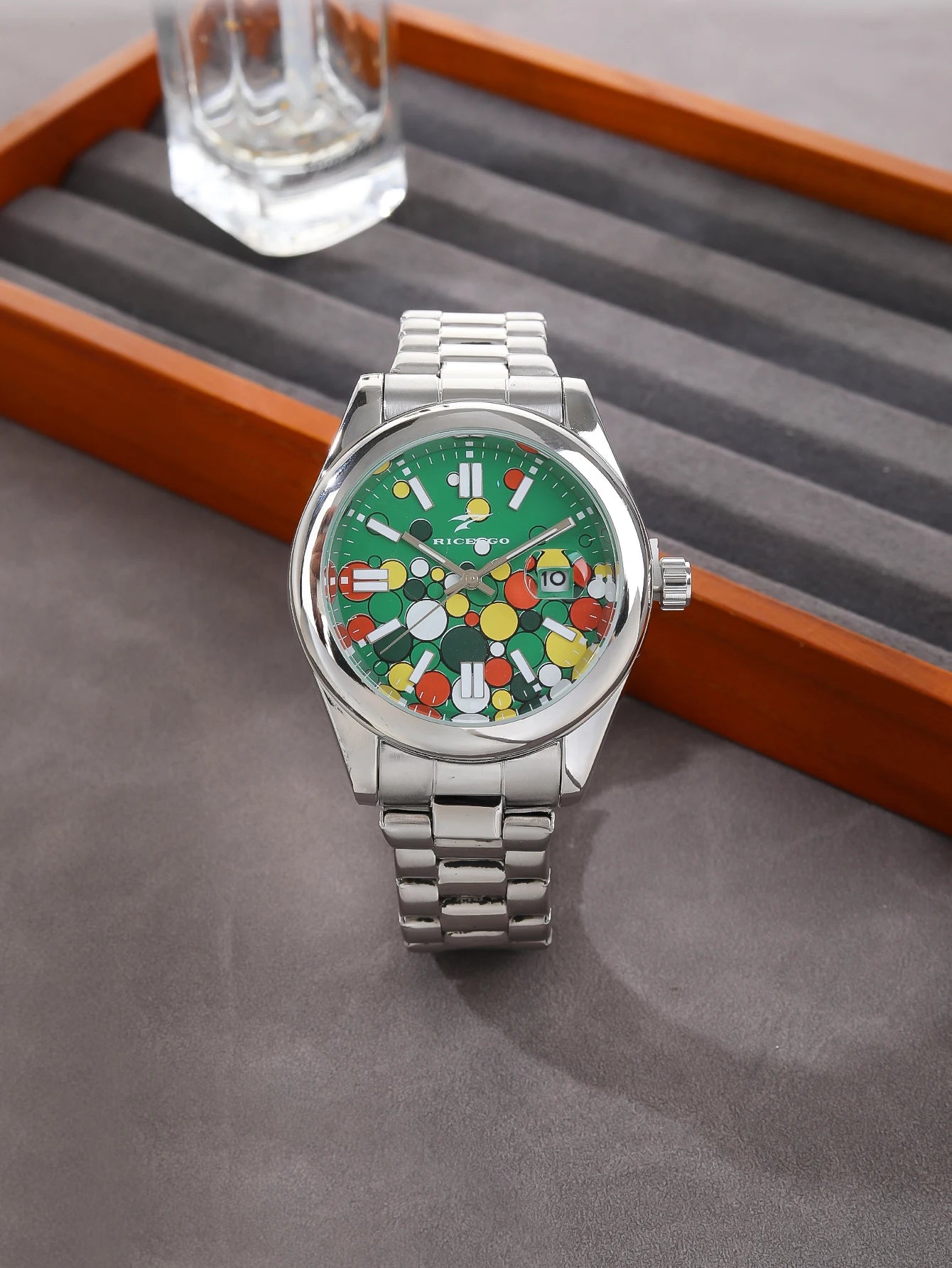 Classic Men's Quartz Watch Luxury Fashion Calendar Date Clock Round Glass Mirror Stainless Steel Business Wristwatch for Gifts ﻿