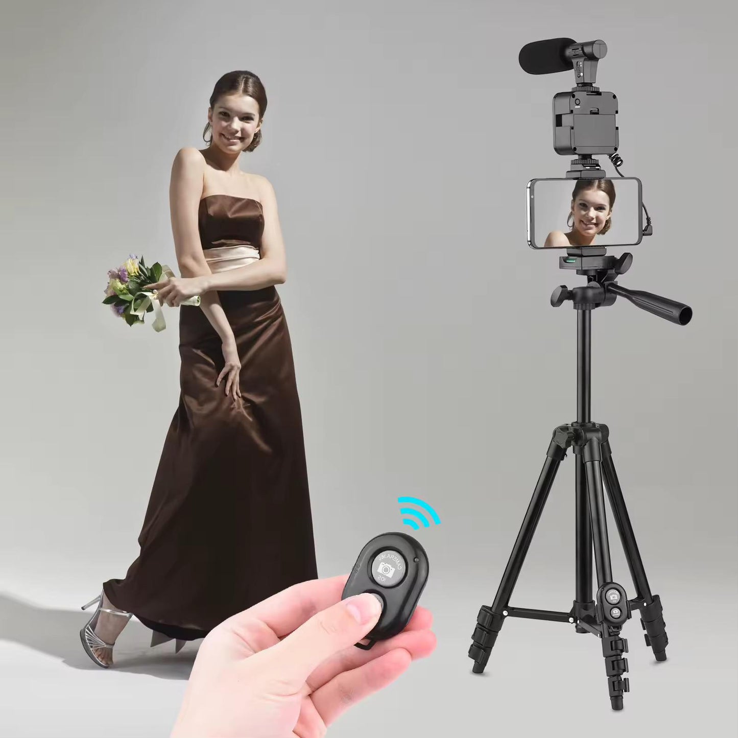 Complete Vlogging Kit with Tripod Stand, Noise-Cancelling Microphone, LED Video Light & Remote – KIT-05LM