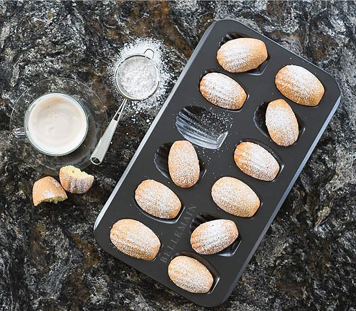 High-Quality 12-Slot Nonstick Madeleines & Cookie Baking Tin – Heavy-Duty Carbon Steel Tray