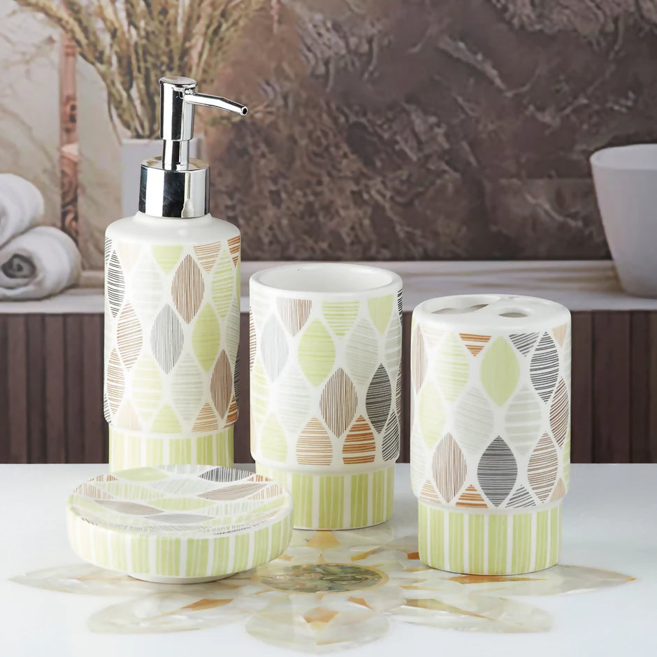 4pc Decorated Bathroom Accessory Set