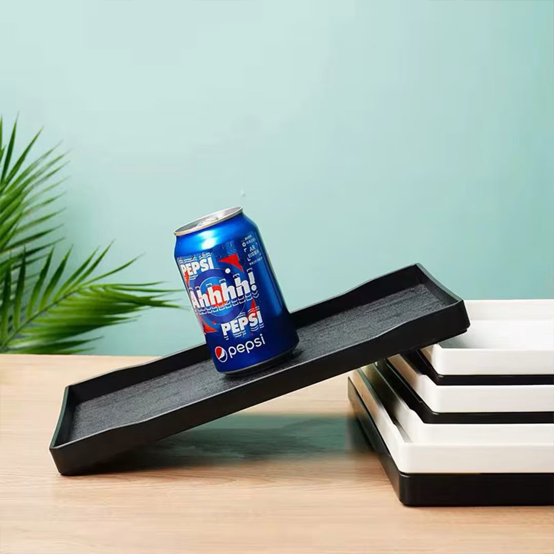 Modern Wood-Effect Serving Trays – Black & White