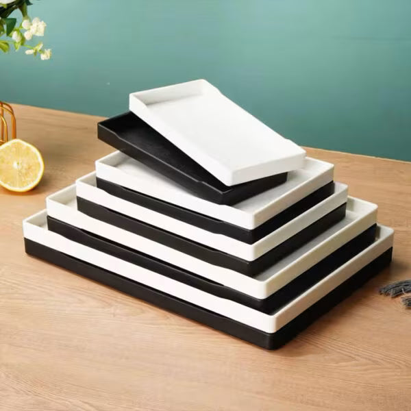 Modern Wood-Effect Serving Trays – Black & White