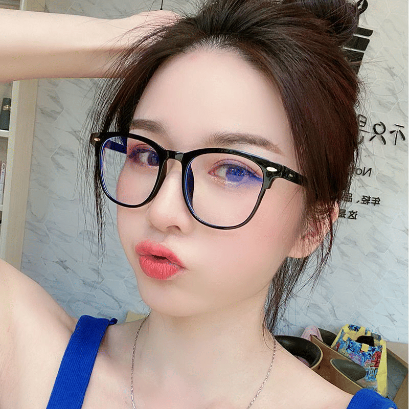 Vintage Anti-Blue Light Computer Glasses: Stylish Plain Frame for Digital Eye Strain