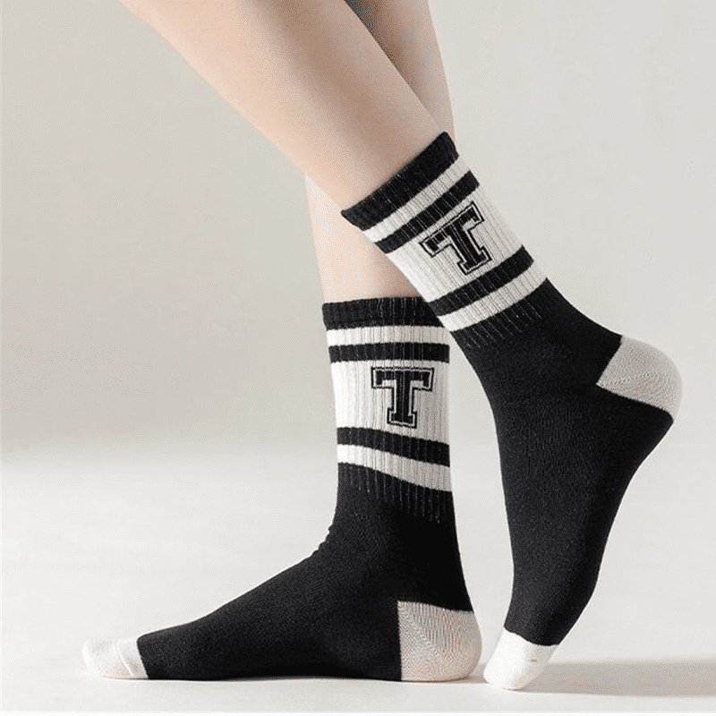 SXCHEN Unisex 5 Pairs Athletic Mid-Calf Socks - Trendy Sport & Casual