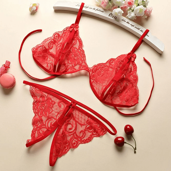 Sensual Three-Point Open Cut Lace Lingerie Set with Thong for Women