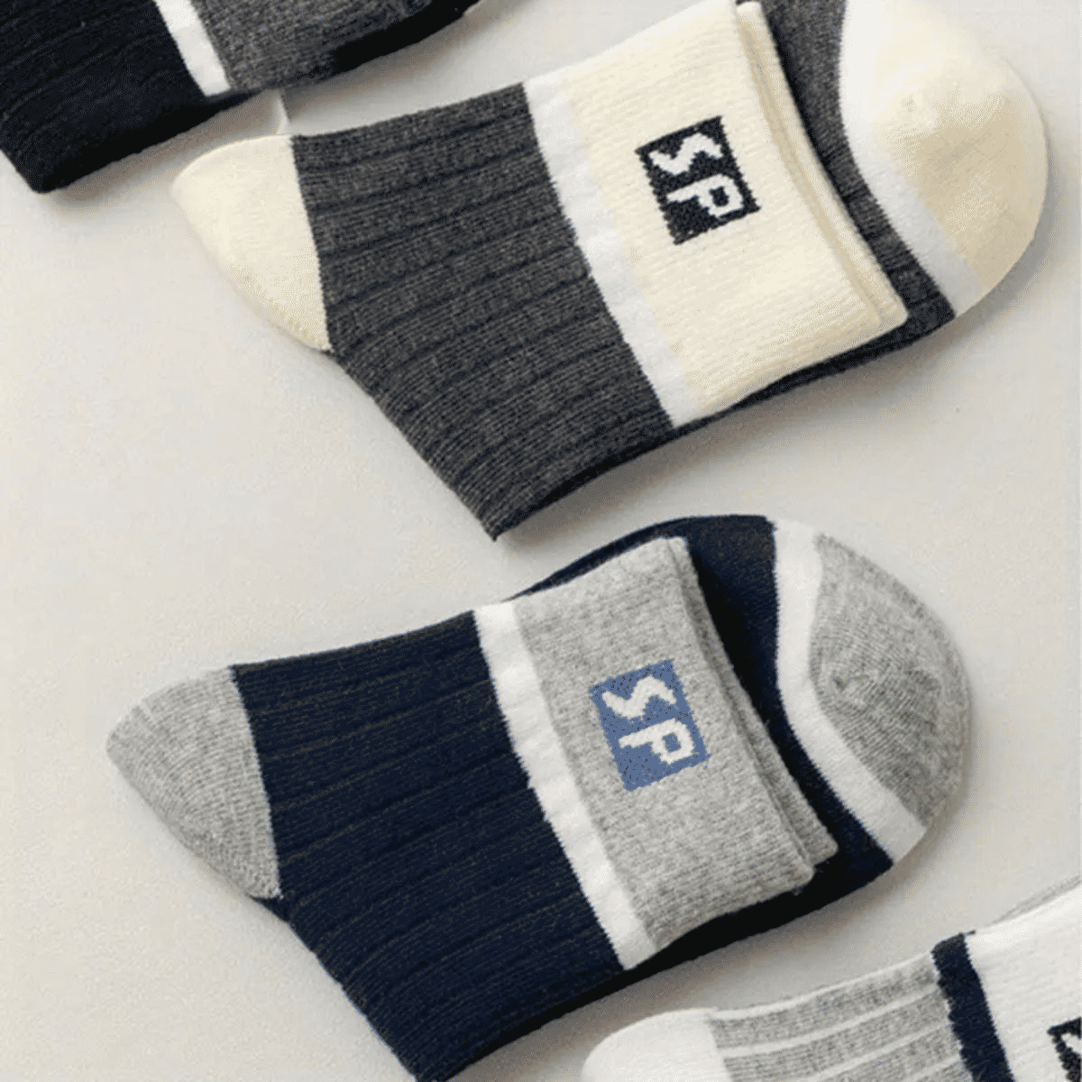 5 Pairs Men's Cotton Blend Medium Sports Socks for Autumn Winter Wear