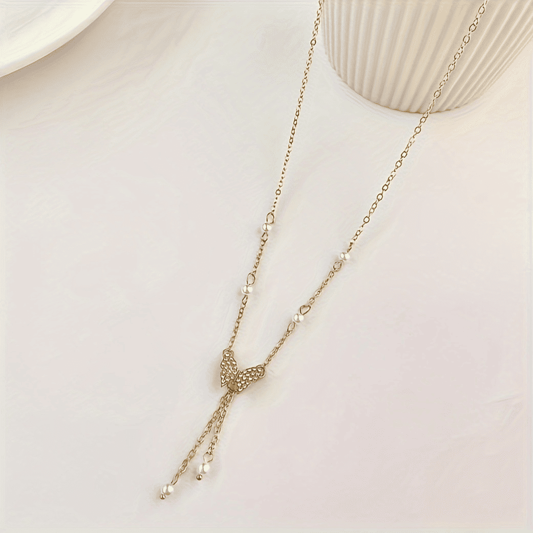 Elegant Zircon Butterfly Pearl Clavicle Necklace for Women, Trendy Design
