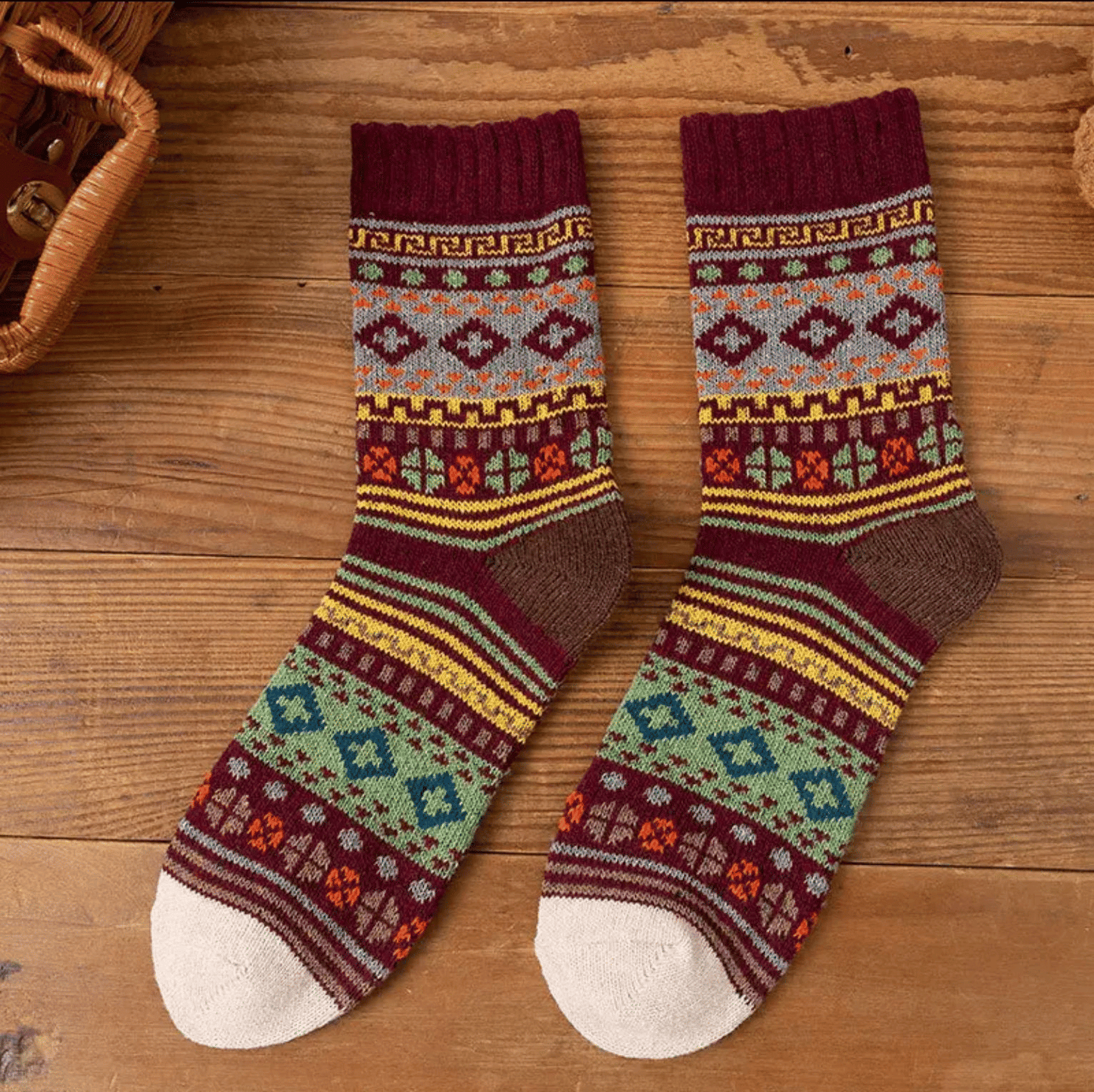 Men's 3-Pair Vintage Thick Woolen Socks: Retro Style, Warm, Cozy Winter Essentials