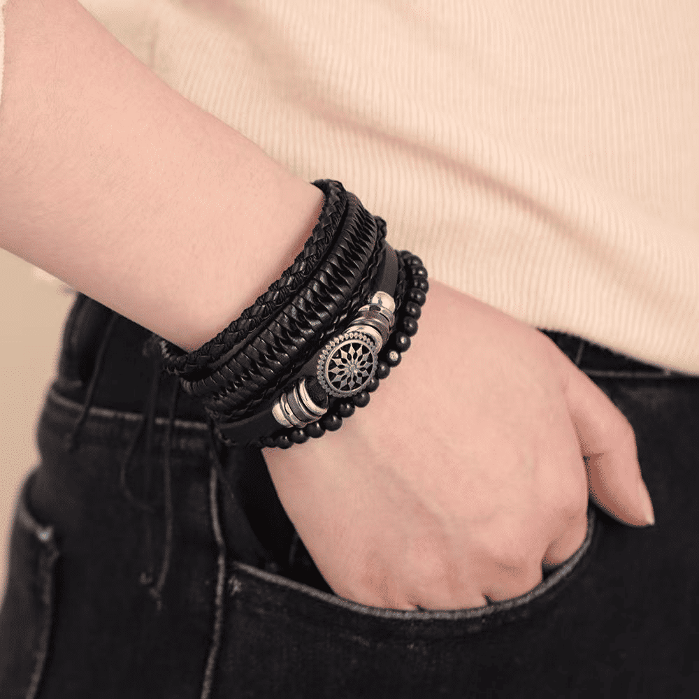 Men's 5-Piece Quartz Watch and Bracelet Set with Calendar Function