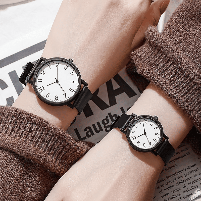 2-Piece Set Versatile Fashion Couple Watches for Students - Men and Women Quartz Wristwatches