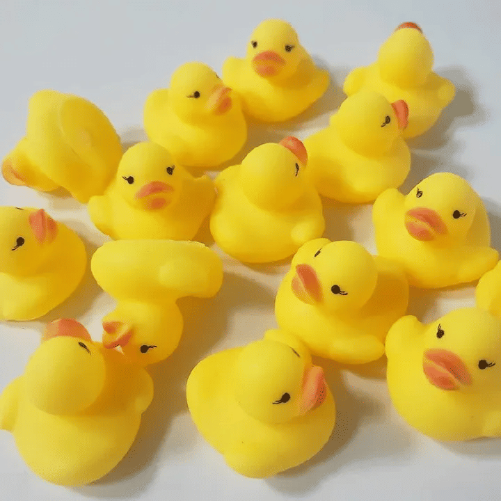 5PCS Rubber Squeaky Duck Bath Toy Set for Babies Yellow