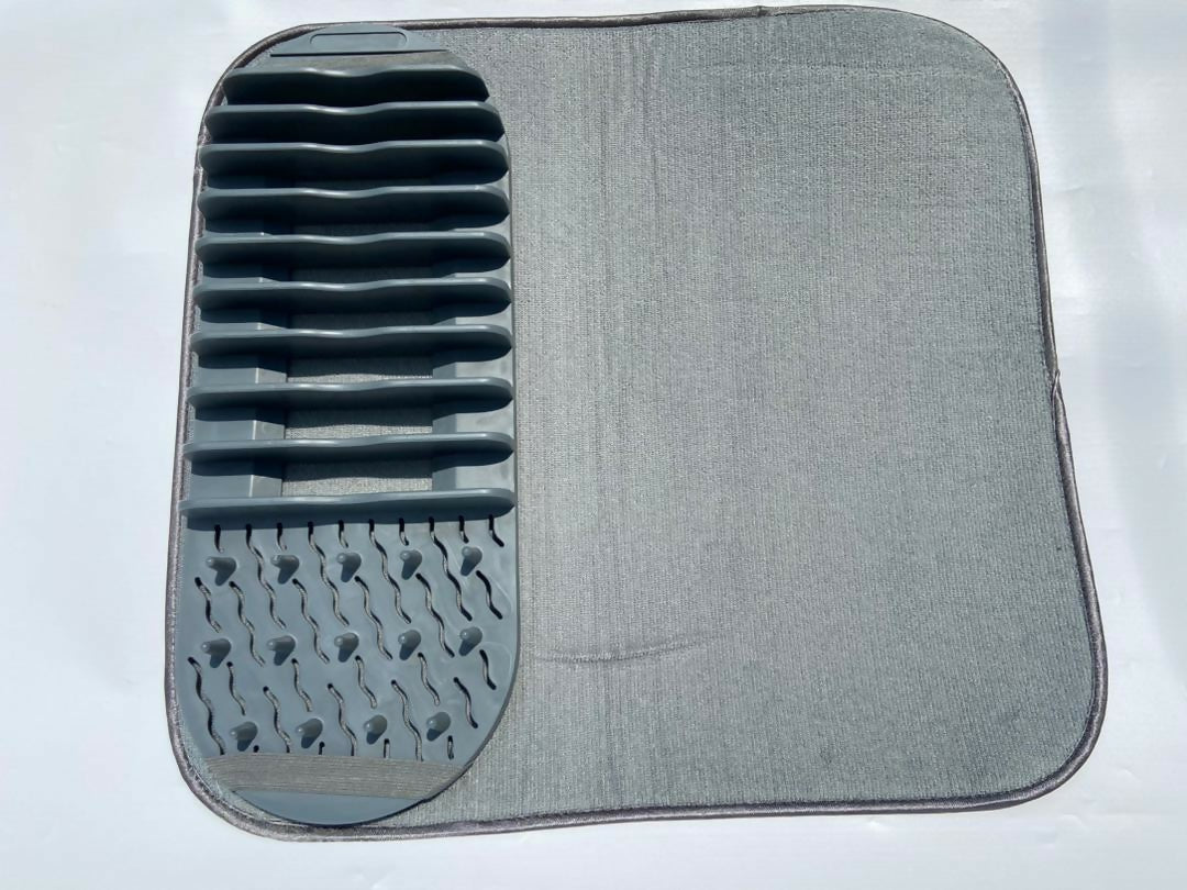 Kitchen drainage mat