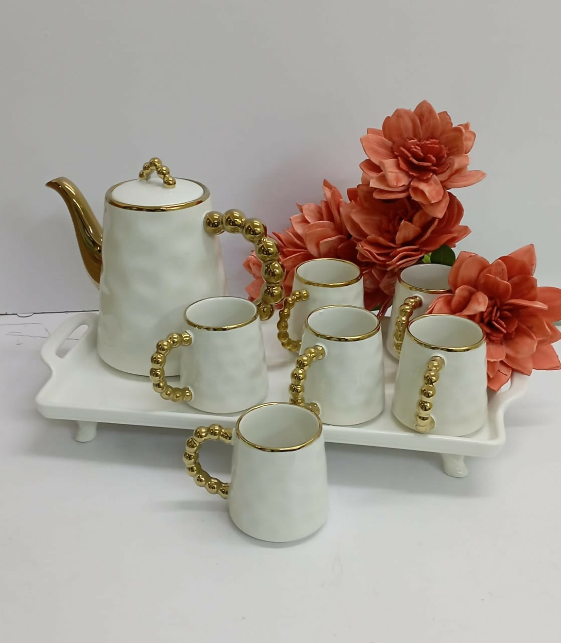 8 pcs ceramic tea set.