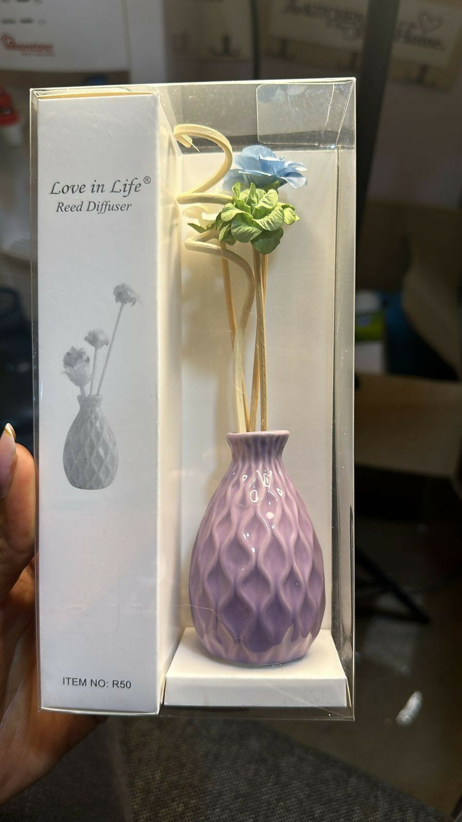 Decorative flowers &ceramic vase Reed diffuser with 50ml long lasting essential oil